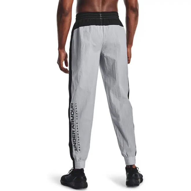 Calça de Treino Masculina Under Armour Woven Track