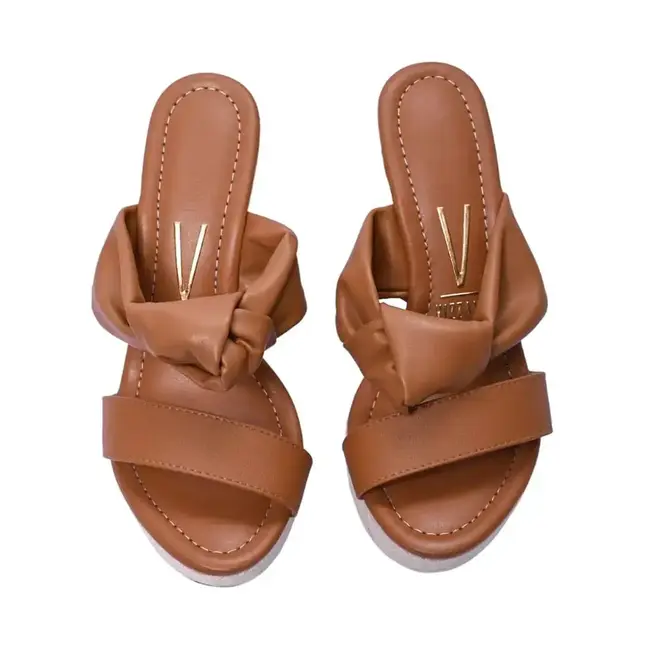 Tamanco Vizzano Plataforma Laço Marrom Feminino
