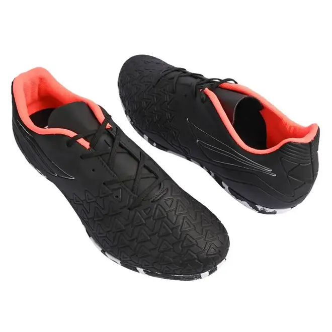 Chuteira Society Penalty Furia Preto e Branco - Masculino