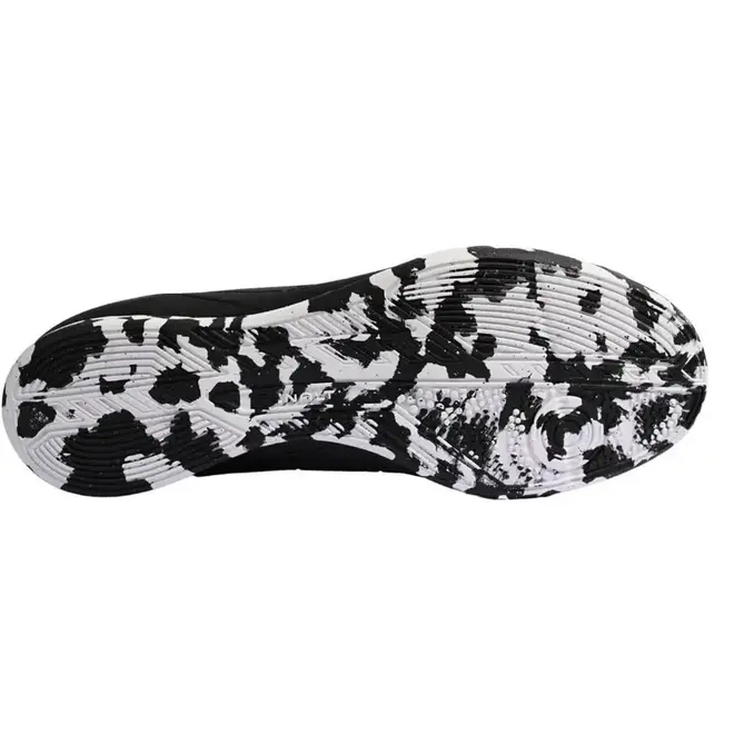 Chuteira Society Penalty Furia Preto e Branco - Masculino