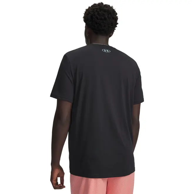 Camiseta Sportstyle Under Armour Logo Collage